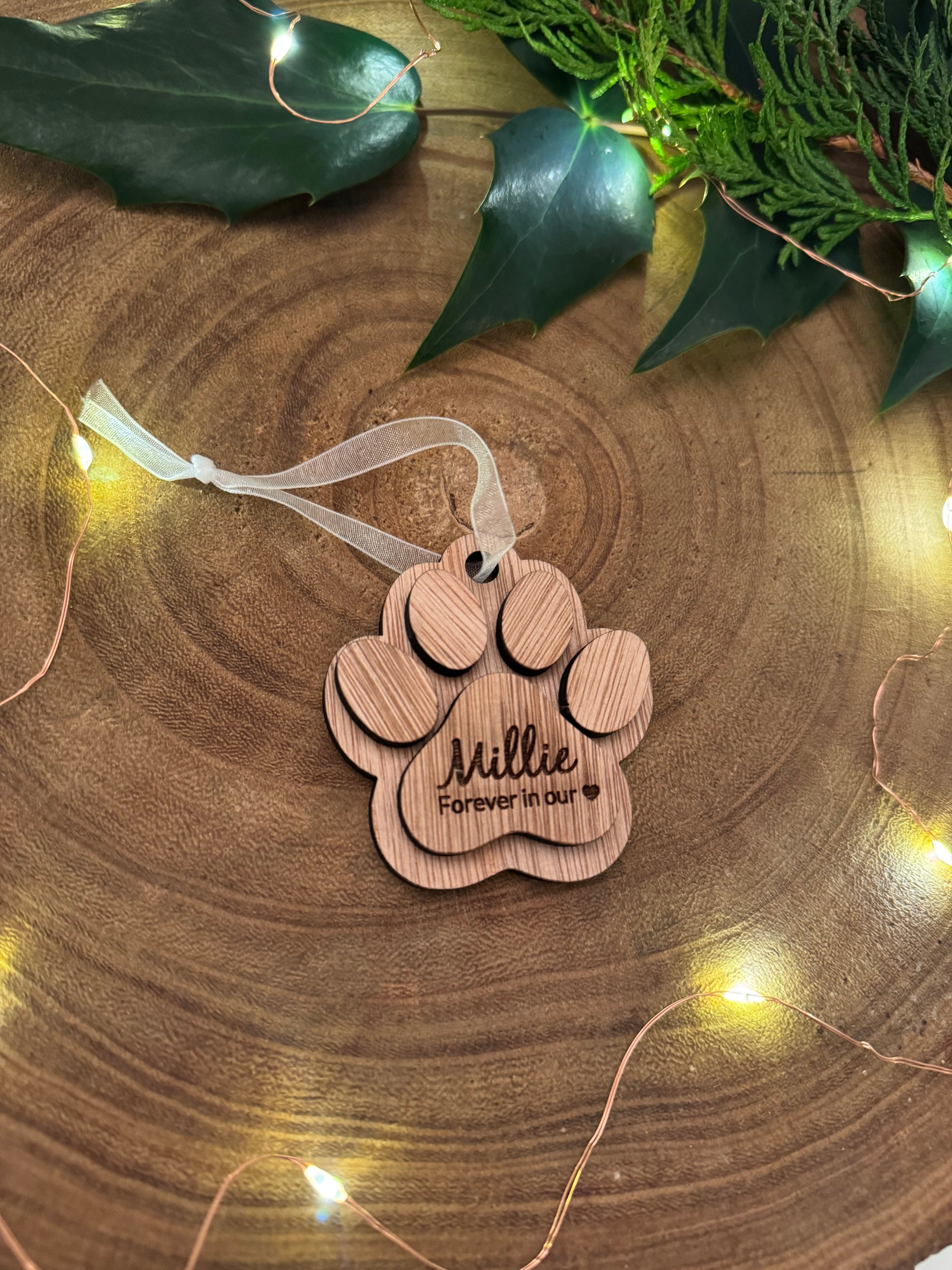 Hanging pet memorial pawprint